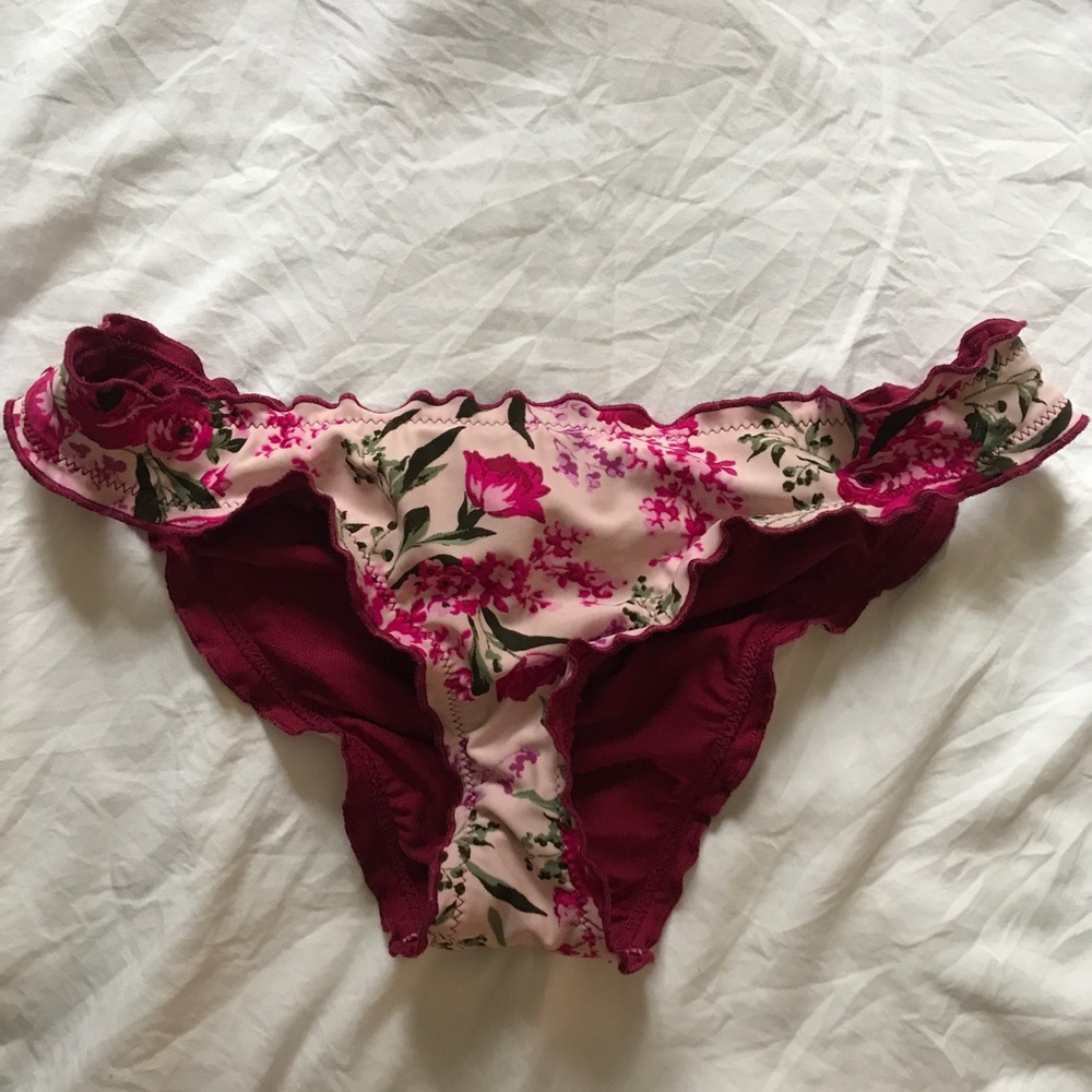 Cheeky Floral Bikini Bottoms🌸